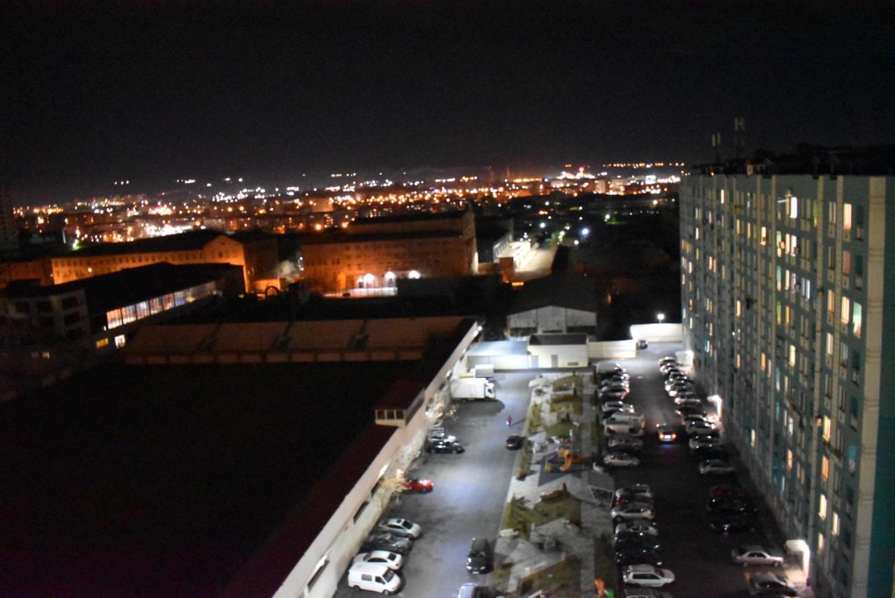 Loft Apartment In Yerevan Exterior foto